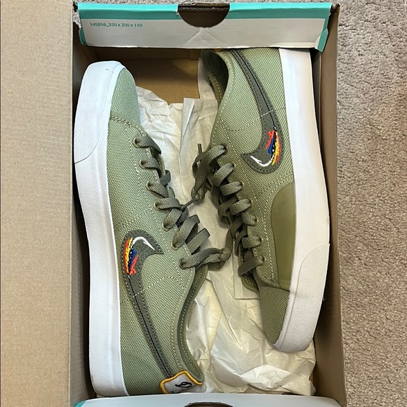 Nike Other - Men's Green Sneakers